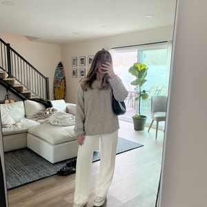 The aritzia effortless pant